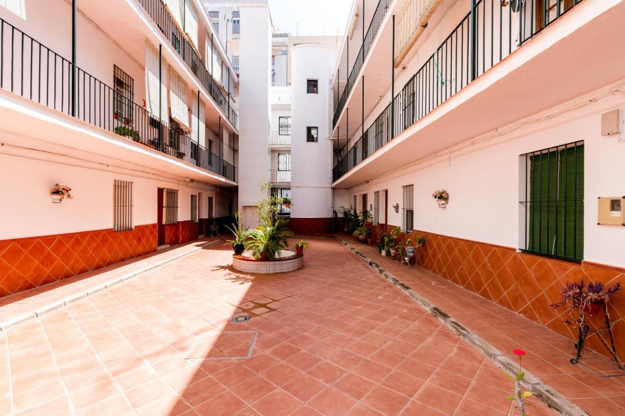 Apartament Holi-Rent Salado Sewilla Zewnętrze zdjęcie