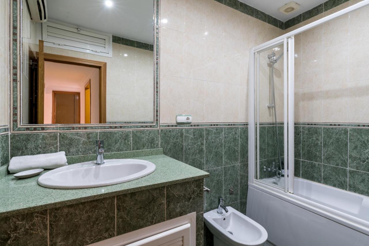 Apartament Holi-Rent Salado Sewilla Zewnętrze zdjęcie