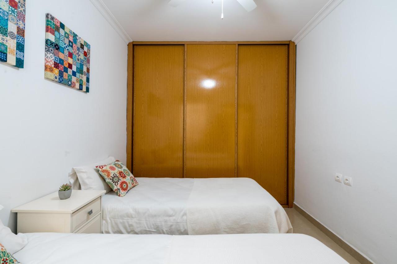 Apartament Holi-Rent Salado Sewilla Zewnętrze zdjęcie
